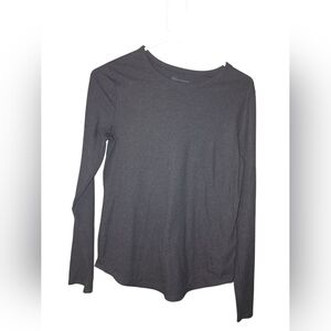 7/155. No Boundaries Long Sleeve Top(PRICE IS FIRM IF YOUR JUST BUYING THIS ITEM